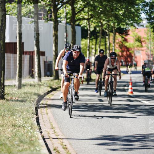 09.08.2026 - GEWOBA Citytriathlon Bremen Michael Burmester http://msf.ph/oto/9942927 09.08.2026 14:37:20 Radfahren 10, 58, 87, 172, 300, 316, 369, 385, 448 meine-sportfotos.de