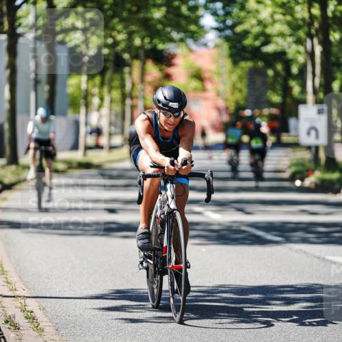 09.08.2026 - GEWOBA Citytriathlon Bremen Michael Burmester http://msf.ph/oto/9942949 09.08.2026 14:37:38 Radfahren 42, 203, 242, 288, 290, 305, 390, 458, 487 meine-sportfotos.de
