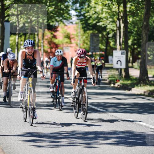 09.08.2026 - GEWOBA Citytriathlon Bremen Michael Burmester http://msf.ph/oto/9942987 09.08.2026 14:38:02 Radfahren 193, 202, 221, 266, 280, 292, 293, 306, 319, 335, 341, 344, 398, 410, 434, 454, 485, 521, 522 meine-sportfotos.de