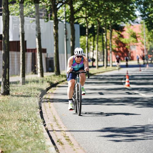 09.08.2026 - GEWOBA Citytriathlon Bremen Michael Burmester http://msf.ph/oto/9943308 09.08.2026 14:42:53 Radfahren 348, 472 meine-sportfotos.de