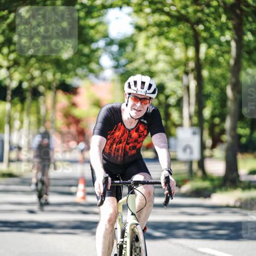 09.08.2026 - GEWOBA Citytriathlon Bremen Michael Burmester http://msf.ph/oto/9943315 09.08.2026 14:43:02 Radfahren 375, 426, 472, 525 meine-sportfotos.de