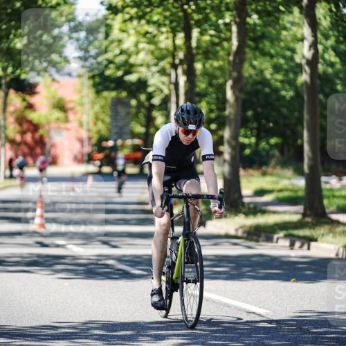 09.08.2026 - GEWOBA Citytriathlon Bremen Michael Burmester http://msf.ph/oto/9943318 09.08.2026 14:43:03 Radfahren 375, 426, 430, 472, 525 meine-sportfotos.de