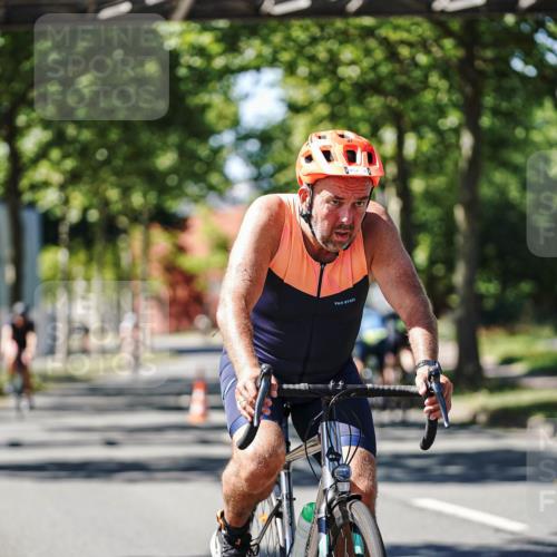09.08.2026 - GEWOBA Citytriathlon Bremen Michael Burmester http://msf.ph/oto/9943353 09.08.2026 14:43:35 Radfahren 194, 198, 275, 361, 432, 436, 452, 463, 489, 494 meine-sportfotos.de