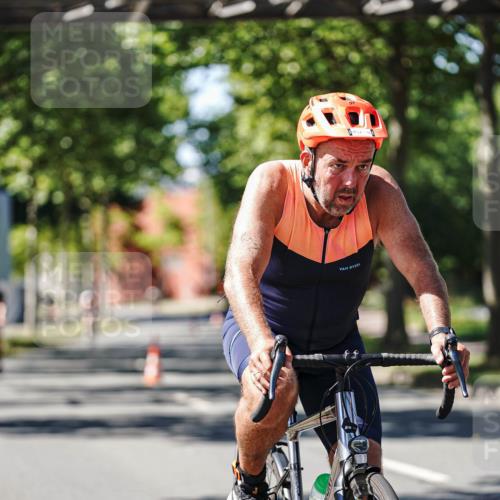 09.08.2026 - GEWOBA Citytriathlon Bremen Michael Burmester http://msf.ph/oto/9943354 09.08.2026 14:43:35 Radfahren 194, 198, 275, 361, 432, 436, 452, 463, 489, 494 meine-sportfotos.de
