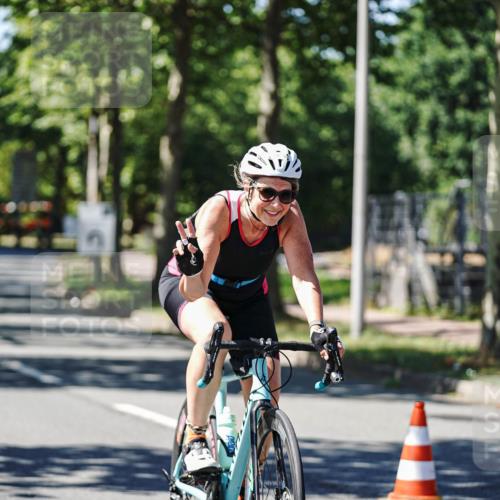09.08.2026 - GEWOBA Citytriathlon Bremen Michael Burmester http://msf.ph/oto/9943366 09.08.2026 14:43:50 Radfahren 198, 452, 516 meine-sportfotos.de