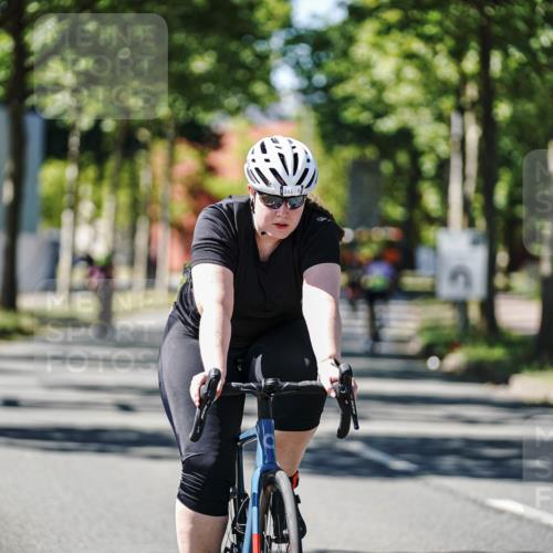 09.08.2026 - GEWOBA Citytriathlon Bremen Michael Burmester http://msf.ph/oto/9943368 09.08.2026 14:44:05 Radfahren 107, 209, 241 meine-sportfotos.de