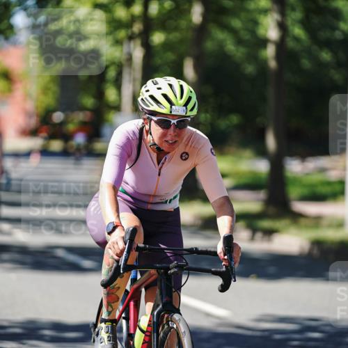 09.08.2026 - GEWOBA Citytriathlon Bremen Michael Burmester http://msf.ph/oto/9943373 09.08.2026 14:44:11 Radfahren 107, 209, 241, 303, 318, 502 meine-sportfotos.de