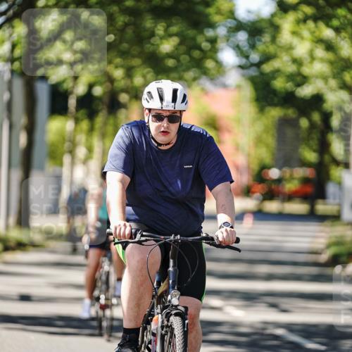 09.08.2026 - GEWOBA Citytriathlon Bremen Michael Burmester http://msf.ph/oto/9943382 09.08.2026 14:44:21 Radfahren 107, 191, 245, 303, 318, 478, 502 meine-sportfotos.de