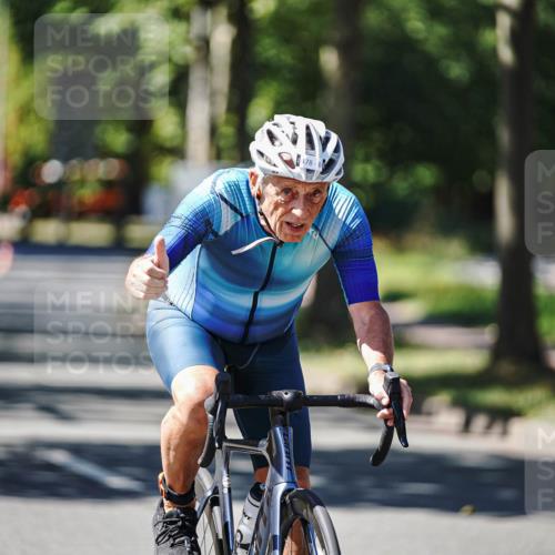 09.08.2026 - GEWOBA Citytriathlon Bremen Michael Burmester http://msf.ph/oto/9943390 09.08.2026 14:44:26 Radfahren 191, 245, 303, 318, 478, 495, 502 meine-sportfotos.de