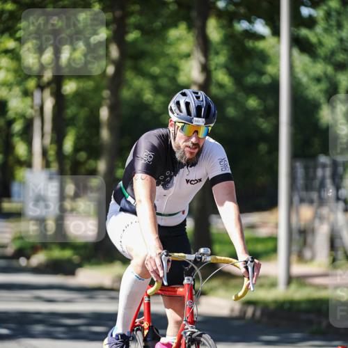 09.08.2026 - GEWOBA Citytriathlon Bremen Michael Burmester http://msf.ph/oto/9943415 09.08.2026 14:45:28 Radfahren 166, 219, 296, 380, 474, 476, 499, 514 meine-sportfotos.de