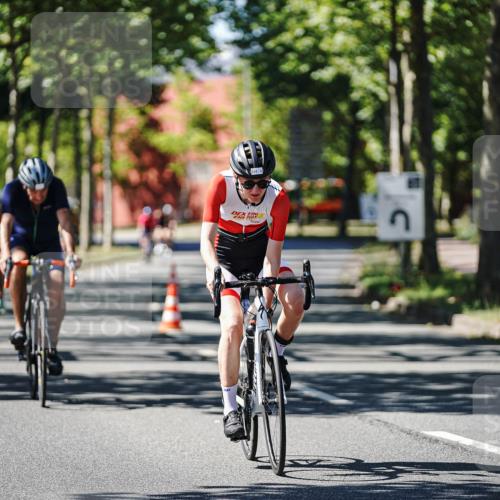 09.08.2026 - GEWOBA Citytriathlon Bremen Michael Burmester http://msf.ph/oto/9943442 09.08.2026 14:45:53 Radfahren 246, 248, 332, 367, 451, 465, 496, 524 meine-sportfotos.de