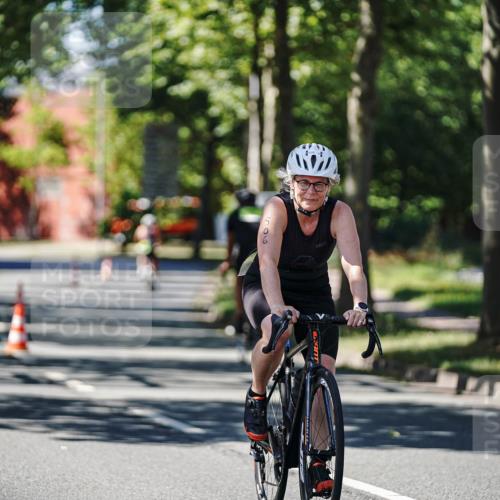 09.08.2026 - GEWOBA Citytriathlon Bremen Michael Burmester http://msf.ph/oto/9943475 09.08.2026 14:46:51 Radfahren 392, 414, 447, 464, 483, 488, 497, 506 meine-sportfotos.de
