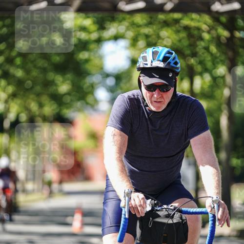 09.08.2026 - GEWOBA Citytriathlon Bremen Michael Burmester http://msf.ph/oto/9943478 09.08.2026 14:46:52 Radfahren 392, 414, 447, 464, 483, 488, 497, 506 meine-sportfotos.de