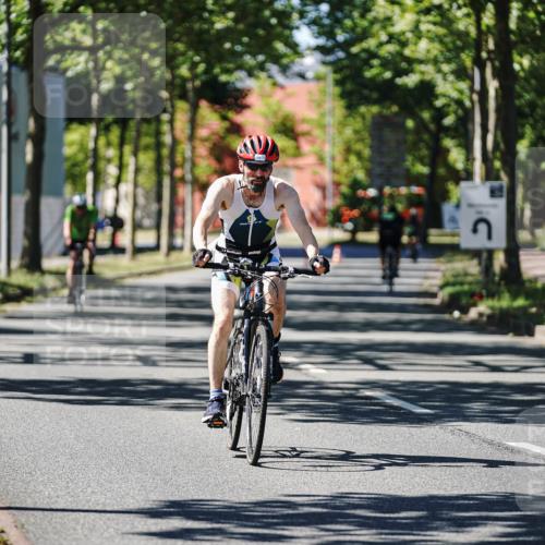 09.08.2026 - GEWOBA Citytriathlon Bremen Michael Burmester http://msf.ph/oto/9943484 09.08.2026 14:46:56 Radfahren 392, 414, 447, 464, 483, 488, 506 meine-sportfotos.de