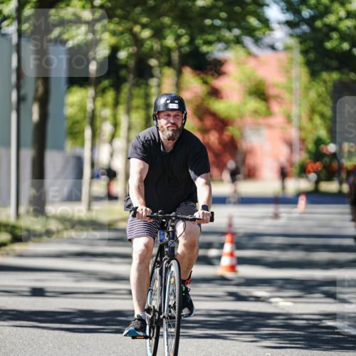 09.08.2026 - GEWOBA Citytriathlon Bremen Michael Burmester http://msf.ph/oto/9943509 09.08.2026 14:48:00 Radfahren 366, 459, 491, 492 meine-sportfotos.de