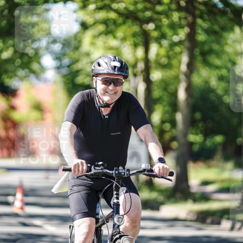 09.08.2026 - GEWOBA Citytriathlon Bremen Michael Burmester http://msf.ph/oto/9943517 09.08.2026 14:48:13 Radfahren 333, 459 meine-sportfotos.de
