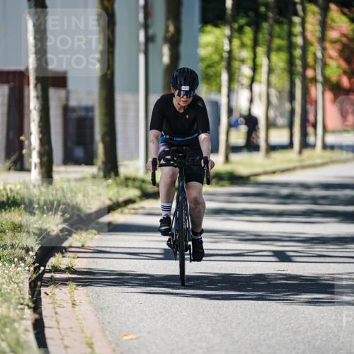 09.08.2026 - GEWOBA Citytriathlon Bremen Michael Burmester http://msf.ph/oto/9943523 09.08.2026 14:48:36 Radfahren 484 meine-sportfotos.de