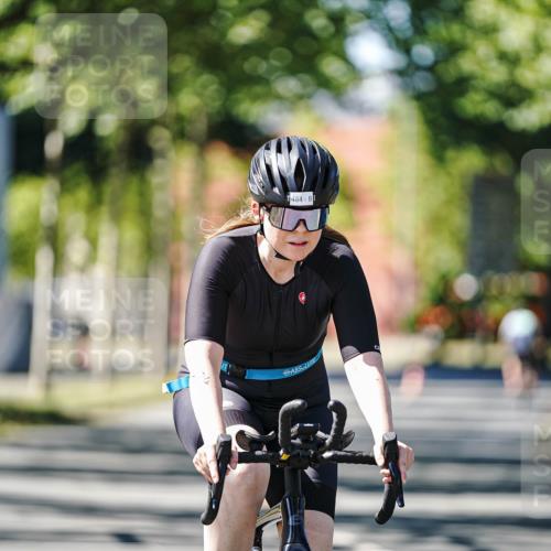 09.08.2026 - GEWOBA Citytriathlon Bremen Michael Burmester http://msf.ph/oto/9943524 09.08.2026 14:48:38 Radfahren 484 meine-sportfotos.de