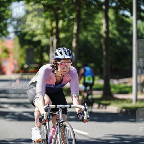 09.08.2026 - GEWOBA Citytriathlon Bremen Michael Burmester http://msf.ph/oto/9943534 09.08.2026 14:48:56 Radfahren 315, 443, 475, 518 meine-sportfotos.de