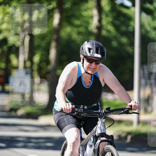 09.08.2026 - GEWOBA Citytriathlon Bremen Michael Burmester http://msf.ph/oto/9943555 09.08.2026 14:49:53 Radfahren 446, 504 meine-sportfotos.de