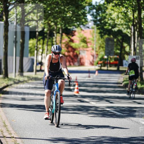 09.08.2026 - GEWOBA Citytriathlon Bremen Michael Burmester http://msf.ph/oto/9943573 09.08.2026 14:52:41 Radfahren 445, 490 meine-sportfotos.de
