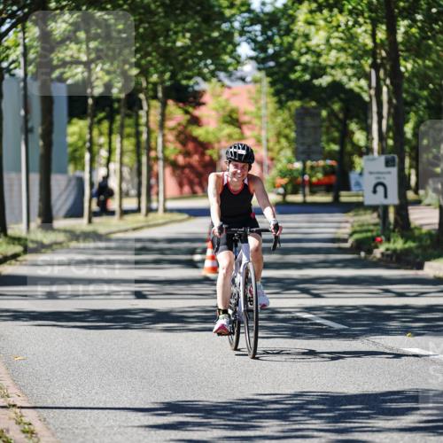 09.08.2026 - GEWOBA Citytriathlon Bremen Michael Burmester http://msf.ph/oto/9943583 09.08.2026 14:54:32 Radfahren 251 meine-sportfotos.de