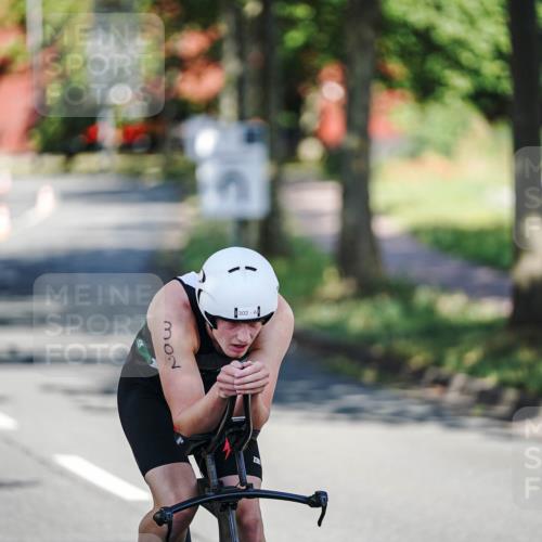 09.08.2026 - GEWOBA Citytriathlon Bremen Michael Burmester http://msf.ph/oto/9943615 09.08.2026 10:18:29 Radfahren 302, 306 meine-sportfotos.de