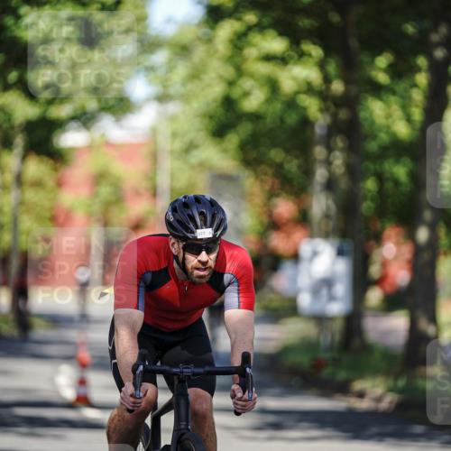 09.08.2026 - GEWOBA Citytriathlon Bremen Michael Burmester http://msf.ph/oto/9943674 09.08.2026 10:25:15 Radfahren 323, 360, 377, 427 meine-sportfotos.de