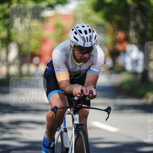 09.08.2026 - GEWOBA Citytriathlon Bremen Michael Burmester http://msf.ph/oto/9943721 09.08.2026 10:26:15 Radfahren 293, 378, 389, 398 meine-sportfotos.de