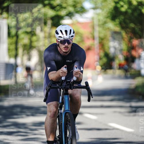09.08.2026 - GEWOBA Citytriathlon Bremen Michael Burmester http://msf.ph/oto/9943727 09.08.2026 10:26:18 Radfahren 293, 318, 378, 398 meine-sportfotos.de