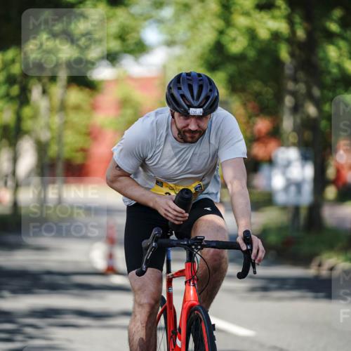 09.08.2026 - GEWOBA Citytriathlon Bremen Michael Burmester http://msf.ph/oto/9943784 09.08.2026 10:27:44 Radfahren 338, 339, 529 meine-sportfotos.de