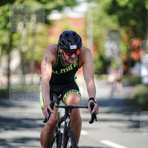 09.08.2026 - GEWOBA Citytriathlon Bremen Michael Burmester http://msf.ph/oto/9943788 09.08.2026 10:28:14 Radfahren 395, 502 meine-sportfotos.de