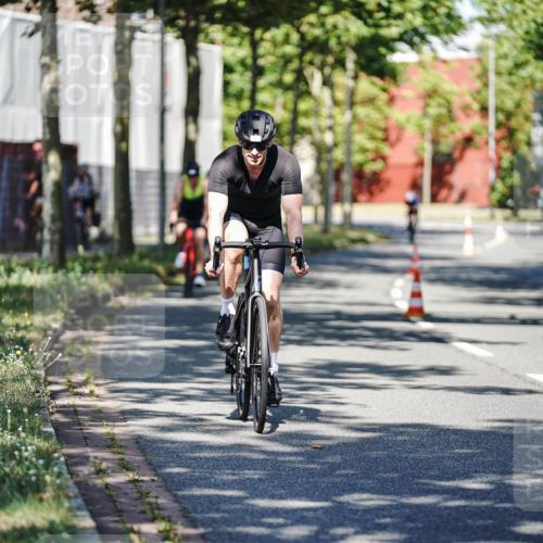 09.08.2026 - GEWOBA Citytriathlon Bremen Michael Burmester http://msf.ph/oto/9943797 09.08.2026 10:28:31 Radfahren 329, 332, 340, 362, 369, 502 meine-sportfotos.de