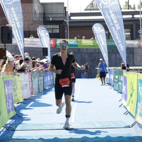09.08.2026 - GEWOBA Citytriathlon Bremen Yannick Fuchs http://msf.ph/oto/9943861 09.08.2026 14:12:35 Ziel 555, 618, 680 meine-sportfotos.de