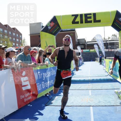 09.08.2026 - GEWOBA Citytriathlon Bremen Yannick Fuchs http://msf.ph/oto/9943888 09.08.2026 14:12:45 Ziel 698, 778 meine-sportfotos.de
