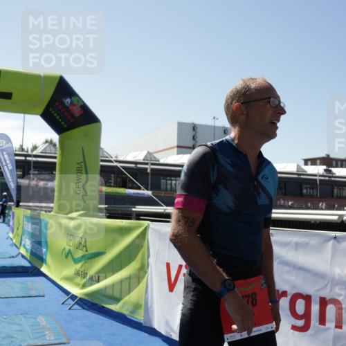 09.08.2026 - GEWOBA Citytriathlon Bremen Yannick Fuchs http://msf.ph/oto/9943899 09.08.2026 14:12:48 Ziel 698, 778 meine-sportfotos.de