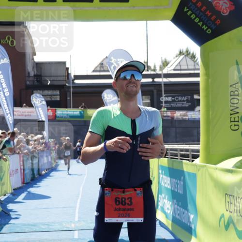 09.08.2026 - GEWOBA Citytriathlon Bremen Yannick Fuchs http://msf.ph/oto/9943901 09.08.2026 14:13:04 Ziel 683, 1143 meine-sportfotos.de