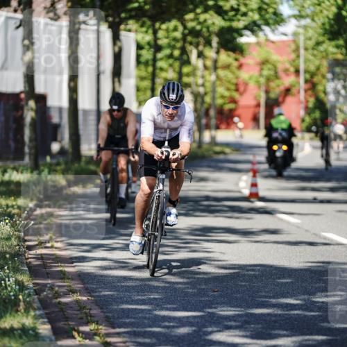 09.08.2026 - GEWOBA Citytriathlon Bremen Michael Burmester http://msf.ph/oto/9943908 09.08.2026 10:29:21 Radfahren 327, 352, 355, 359, 396, 408, 478 meine-sportfotos.de