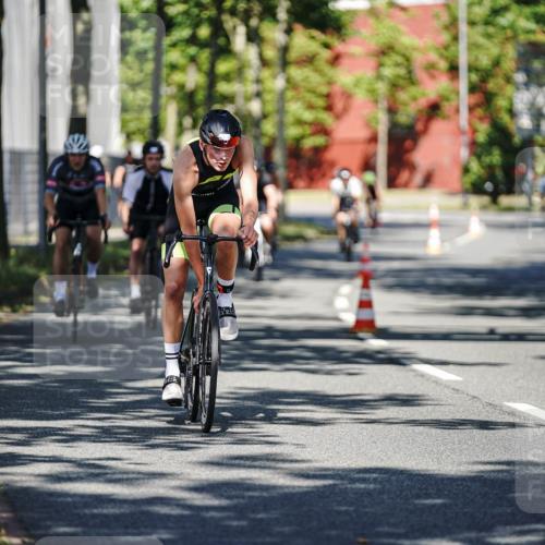 09.08.2026 - GEWOBA Citytriathlon Bremen Michael Burmester http://msf.ph/oto/9943931 09.08.2026 10:29:33 Radfahren 231, 295, 300, 327, 328, 355, 363, 364, 379, 408, 478 meine-sportfotos.de