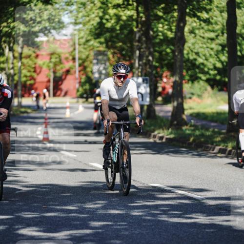 09.08.2026 - GEWOBA Citytriathlon Bremen Michael Burmester http://msf.ph/oto/9943951 09.08.2026 10:29:38 Radfahren 231, 295, 298, 300, 312, 328, 363, 364, 379 meine-sportfotos.de