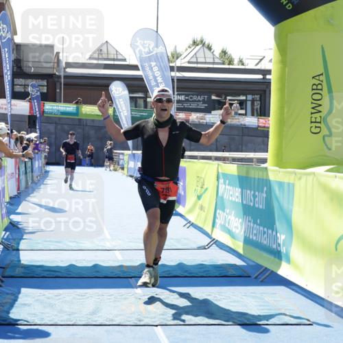 09.08.2026 - GEWOBA Citytriathlon Bremen Yannick Fuchs http://msf.ph/oto/9944003 09.08.2026 14:13:53 Ziel 548, 781, 788 meine-sportfotos.de