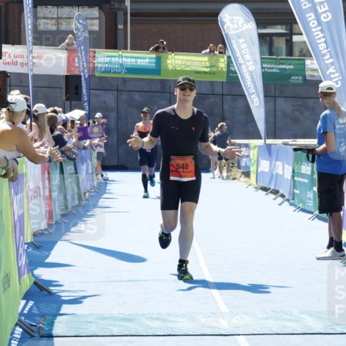 09.08.2026 - GEWOBA Citytriathlon Bremen Yannick Fuchs http://msf.ph/oto/9944012 09.08.2026 14:13:55 Ziel 548, 781 meine-sportfotos.de