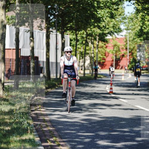 09.08.2026 - GEWOBA Citytriathlon Bremen Michael Burmester http://msf.ph/oto/9944022 09.08.2026 10:30:09 Radfahren 313, 350, 366, 516, 528 meine-sportfotos.de
