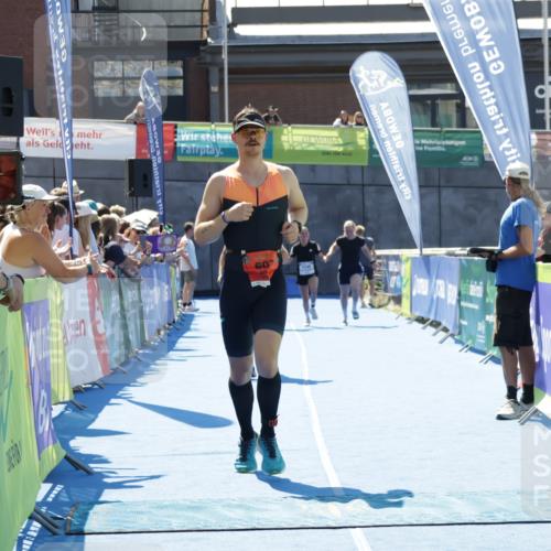 09.08.2026 - GEWOBA Citytriathlon Bremen Yannick Fuchs http://msf.ph/oto/9944031 09.08.2026 14:14:01 Ziel 548, 597, 607 meine-sportfotos.de