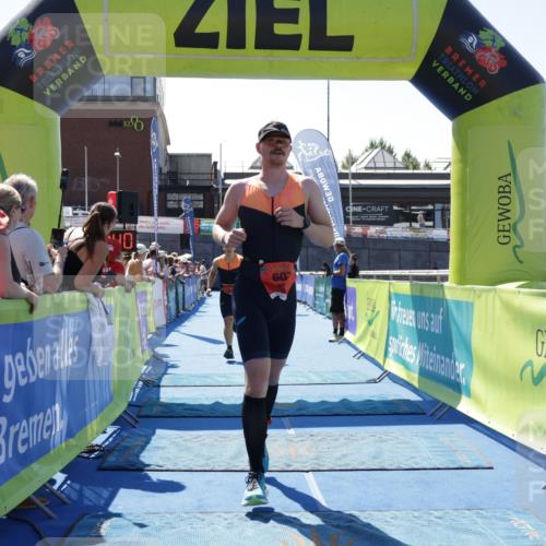 09.08.2026 - GEWOBA Citytriathlon Bremen Yannick Fuchs http://msf.ph/oto/9944040 09.08.2026 14:14:03 Ziel 597, 607, 1145 meine-sportfotos.de