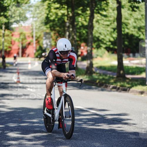 09.08.2026 - GEWOBA Citytriathlon Bremen Michael Burmester http://msf.ph/oto/9944046 09.08.2026 10:30:18 Radfahren 221, 294, 350, 366, 407 meine-sportfotos.de