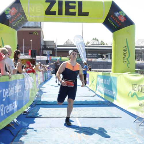 09.08.2026 - GEWOBA Citytriathlon Bremen Yannick Fuchs http://msf.ph/oto/9944051 09.08.2026 14:14:05 Ziel 597, 607, 1145 meine-sportfotos.de