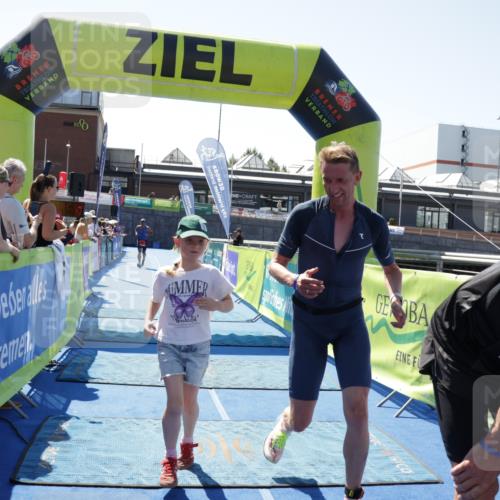 09.08.2026 - GEWOBA Citytriathlon Bremen Yannick Fuchs http://msf.ph/oto/9944113 09.08.2026 14:14:21 Ziel 759, 862, 1130 meine-sportfotos.de