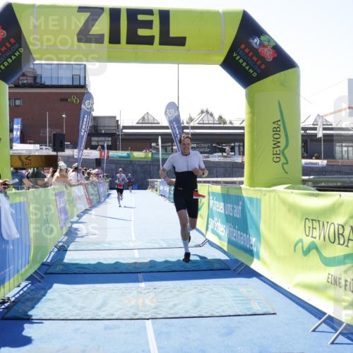 09.08.2026 - GEWOBA Citytriathlon Bremen Yannick Fuchs http://msf.ph/oto/9944137 09.08.2026 14:14:39 Ziel 728, 960 meine-sportfotos.de