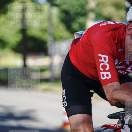 09.08.2026 - GEWOBA Citytriathlon Bremen Michael Burmester http://msf.ph/oto/9944174 09.08.2026 10:31:31 Radfahren 288, 304, 365, 397, 405, 430, 454, 472 meine-sportfotos.de